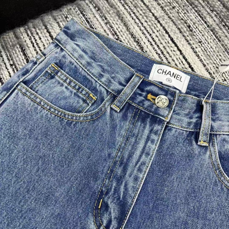 Ch**el jeans